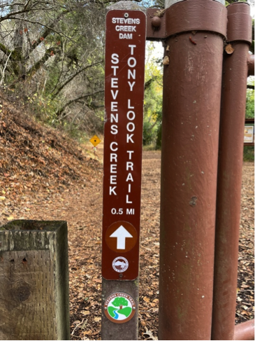 Photo of post for Tony Look Trail with Stevens Creek Trail medallion installed